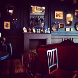 L'Apartment bar