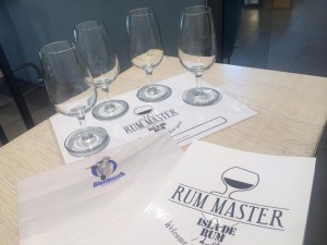 BlueBlazeR al Rum Master di Isla de Rum
