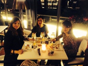 Un momento dell'aperitivo