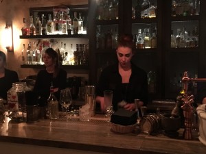 Giulia Castellucci al banco di Scuderie del Colle