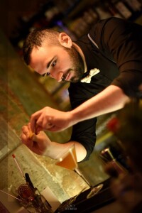 Alessio Ciucci bartender del Borgo la Chiaracia Resort e Spa 